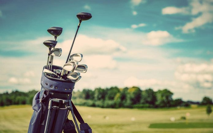 Bag-The-Win-Like-the-Pros-Learn-What-Top-(golf)-Players-Have-In-Their-Bag-and-How-It-Can-Help-Your-Game