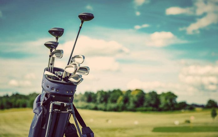 Play Golf More Comfortably With These Mobility Aids