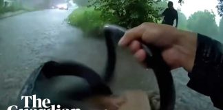 Flood Horror: Infant Snatched from Death’s Grip Texas officers rescue trapped infant from floodwaters