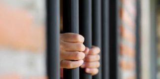 30-Year Shock — Former PRESIDENT JAILED! Hands gripping prison bars