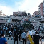 TERRIFYING MOMENTS — Buildings PANCAKE — Residents TRAPPED! Rescue workers and civilians on collapsed building after earthquake